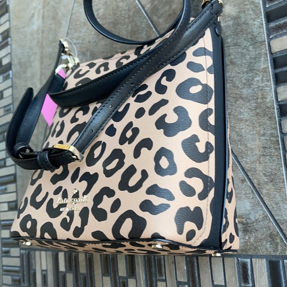 Kate Spade darcy graphic leopard small bucket - Picture 3 of 16